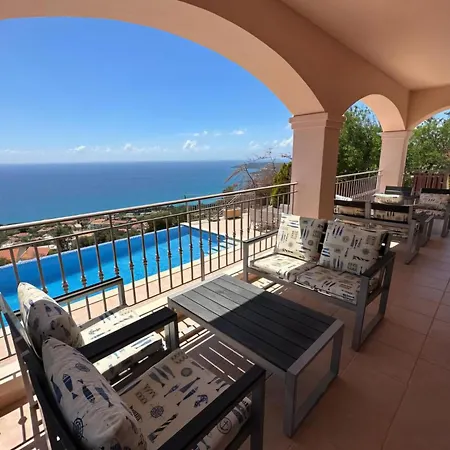 Ionion Pelagos - Infinity Pool With Magnificent Sea Views! 빌라